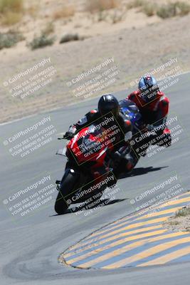 media/Apr-09-2023-SoCal Trackdays (Sun) [[333f347954]]/Turn 10 (115pm)/